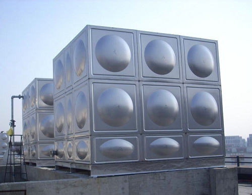 不锈钢材质的保温水箱安装维护复杂吗